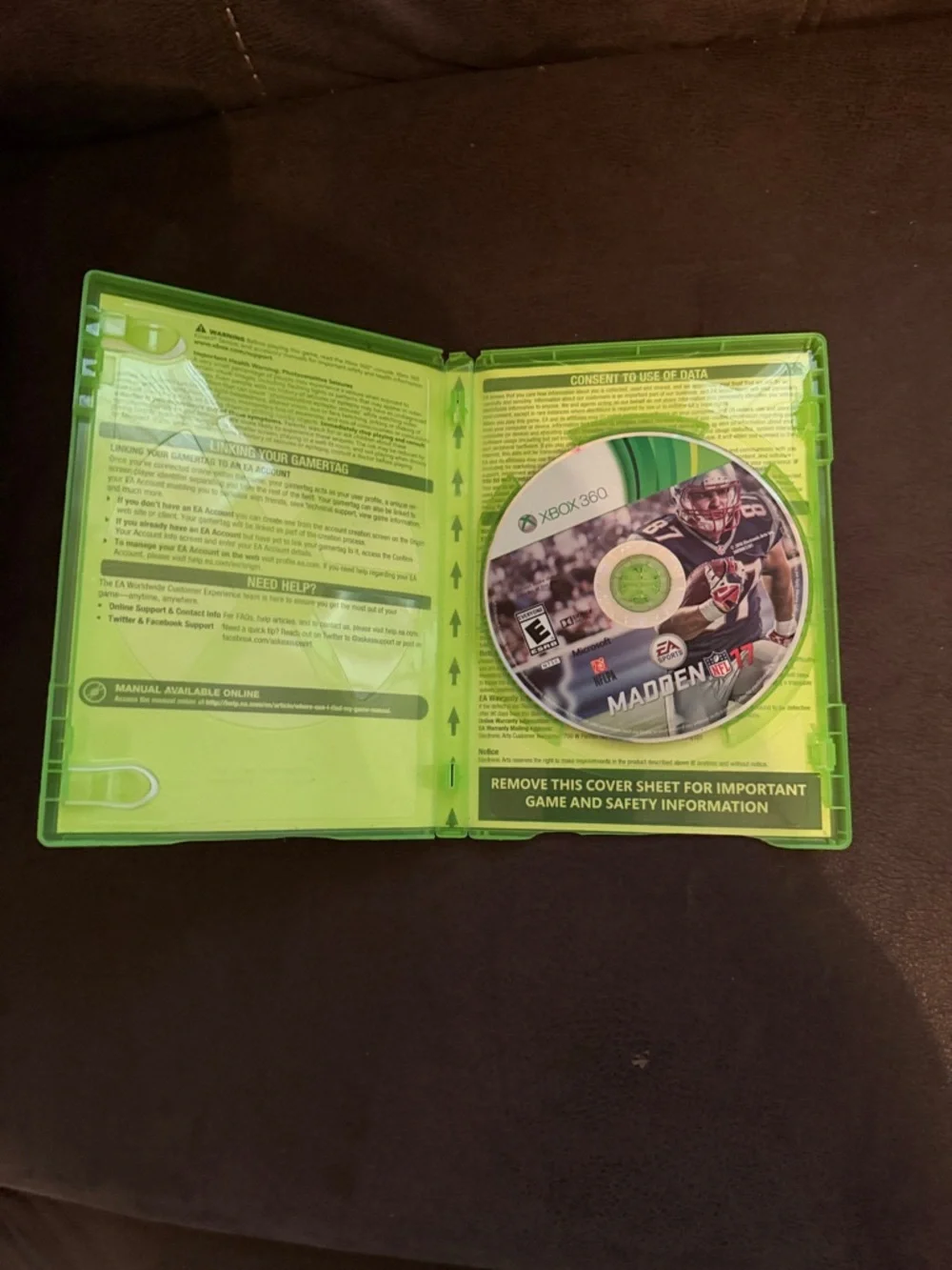 360 Console Bundle with Kinect Sensor and Black Controller